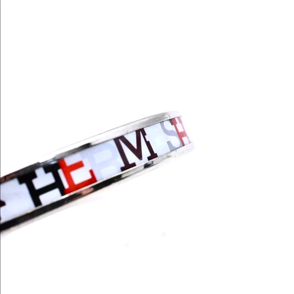 Beautiful Authentic Hermes Bangle - Picture 4 of 14